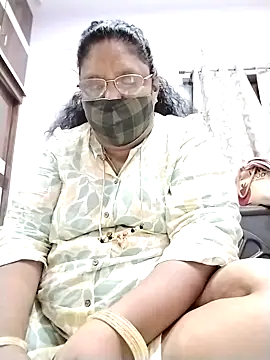 Snapshot of Pushpavathi_78 chatting on September 30, 2025, 12:49 am Pushpavathi 78 online show from September 30, 2025, 12:49 am