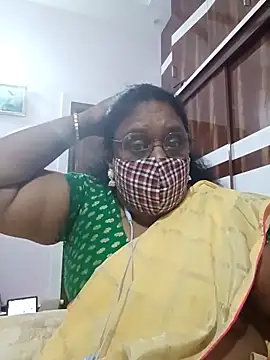 Snapshot of Pushpavathi_78 chatting on March 8, 2025, 5:33 pm Pushpavathi 78 online show from March 8, 2025, 5:33 pm