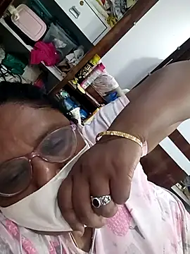 Snapshot of Pushpavathi_78 chatting on March 13, 2025, 6:34 pm Pushpavathi 78 online show from March 13, 2025, 6:34 pm
