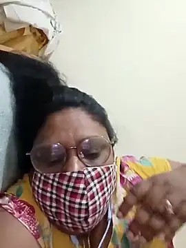 Snapshot of Pushpavathi_78 chatting on March 8, 2025, 1:03 pm Pushpavathi 78 online show from March 8, 2025, 1:03 pm