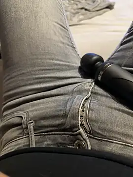 Ana-05 online show from October 16, 2025, 6:16 pm