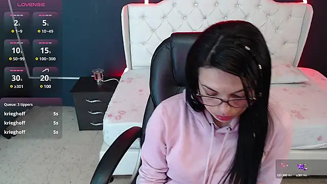 Danielle-Smithh online show from February 9, 2025, 3:32 am