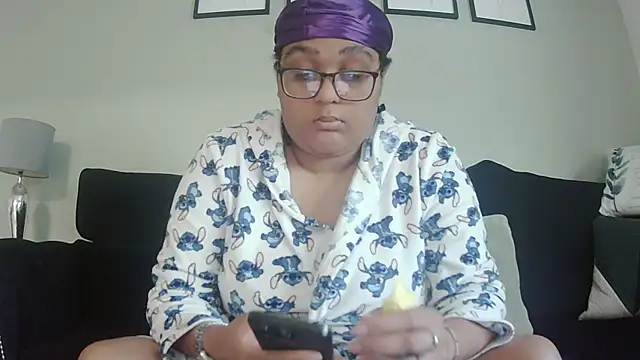 vanilla chocolate23 online show from October 6, 2025, 8:04 am