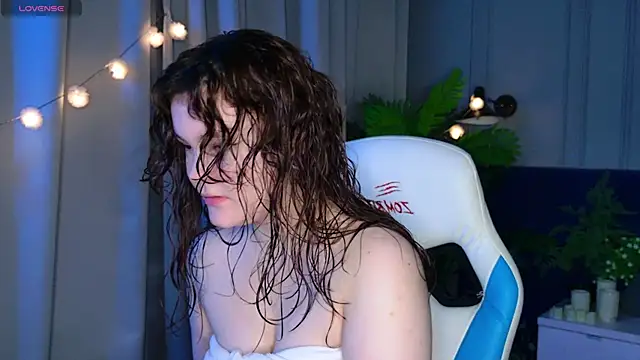 EnnySunrise online show from November 30, 2025, 7:03 pm