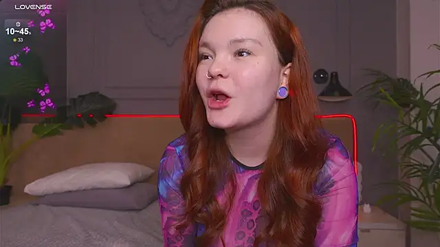 Snapshot of EnnySunrise chatting on February 26, 2025, 1:54 pm EnnySunrise online show from February 26, 2025, 1:54 pm