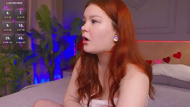 Snapshot of EnnySunrise chatting on February 10, 2025, 1:55 pm EnnySunrise online show from February 10, 2025, 1:55 pm