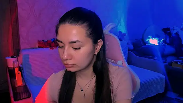 Snapshot of Swee_Alicee chatting on February 3, 2026, 7:19 pm Swee Alicee online show from February 3, 2026, 7:19 pm