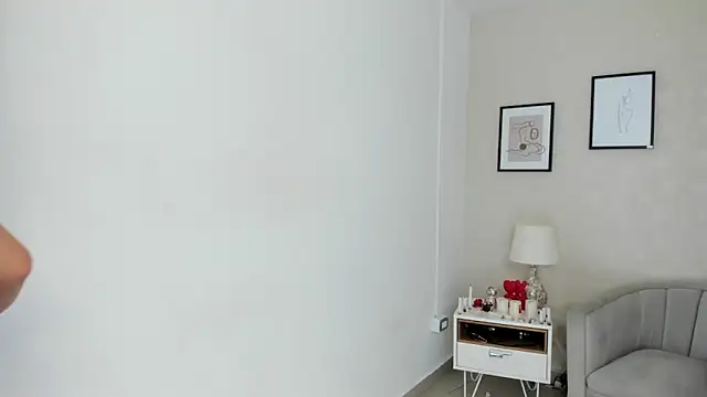 Snapshot of Hellen_coy chatting on February 27, 2025, 3:37 pm Hellen coy online show from February 27, 2025, 3:37 pm