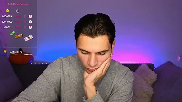 denlover1 online show from October 8, 2025, 11:45 am