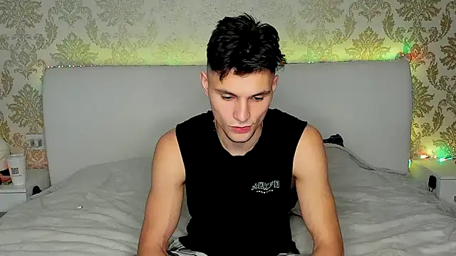 denlover1 online show from February 9, 2025, 4:07 pm