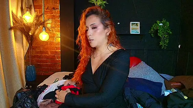 Snapshot of sahra_taylor_ chatting on May 13, 2026, 12:23 pm sahra taylor online show from May 13, 2026, 12:23 pm