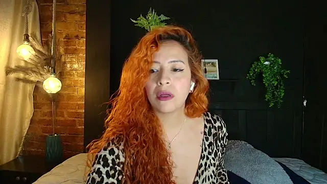 Snapshot of sahra_taylor_ chatting on April 23, 2026, 2:19 pm sahra taylor online show from April 23, 2026, 2:19 pm