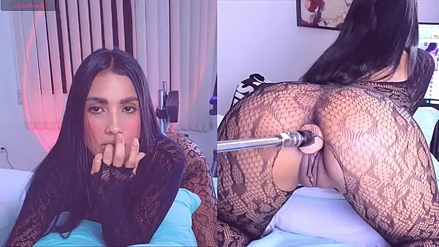 Kinky Mindy  online show from November 26, 2025, 7:25 pm