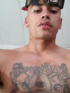 Snapshot of GilberMxx chatting on March 2, 2026, 11:00 pm GilberMxx online show from March 2, 2026, 11:00 pm