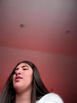 Snapshot of AhriCutte chatting on November 28, 2025, 4:51 pm AhriCutte online show from November 28, 2025, 4:51 pm