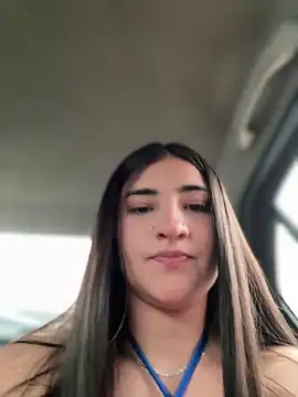 Snapshot of AhriCutte chatting on March 10, 2025, 5:29 pm AhriCutte online show from March 10, 2025, 5:29 pm