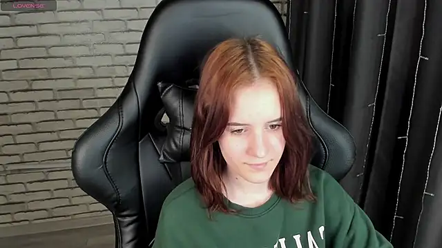 Snapshot of Tonya_Gray chatting on February 17, 2025, 2:49 pm Tonya Gray online show from February 17, 2025, 2:49 pm