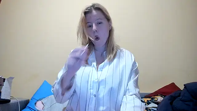 LillyDepp online show from November 21, 2025, 4:39 pm