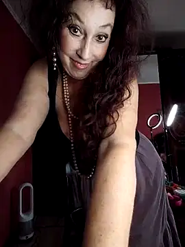 GypsyEsmeralda online show from September 18, 2025, 5:54 am