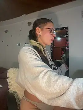 Andi9  online show from March 14, 2025, 2:10 am