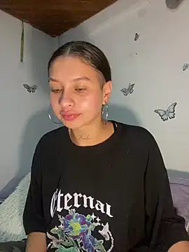 Andi9  online show from December 6, 2024, 2:40 am