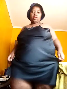 Snapshot of HotBootyBabe90 chatting on January 18, 2025, 10:39 am HotBootyBabe90 online show from January 18, 2025, 10:39 am