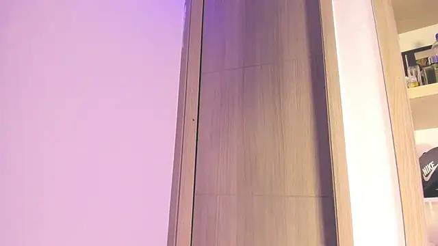 AdonisKnight online show from April 21, 2026, 2:51 am