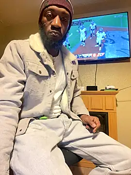 prettyrichie online show from November 7, 2025, 1:32 am