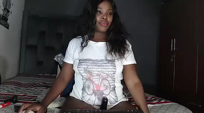 Snapshot of Zammy_Johnson chatting on February 28, 2025, 11:56 pm Zammy Johnson online show from February 28, 2025, 11:56 pm