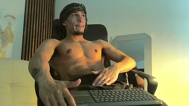 Snapshot of rafael_stone chatting on March 4, 2025, 3:44 am rafael stone online show from March 4, 2025, 3:44 am