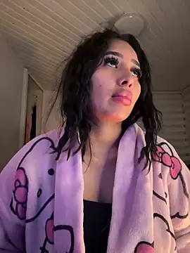 Snapshot of Anily_Lovely chatting on May 6, 2026, 12:14 am Anily Lovely online show from May 6, 2026, 12:14 am