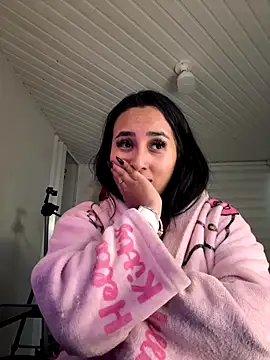 Anily Lovely online show from January 7, 2026, 10:48 pm