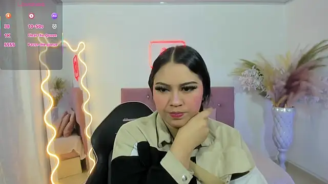 Snapshot of kendra_tay chatting on December 2, 2025, 4:36 am kendra tay online show from December 2, 2025, 4:36 am