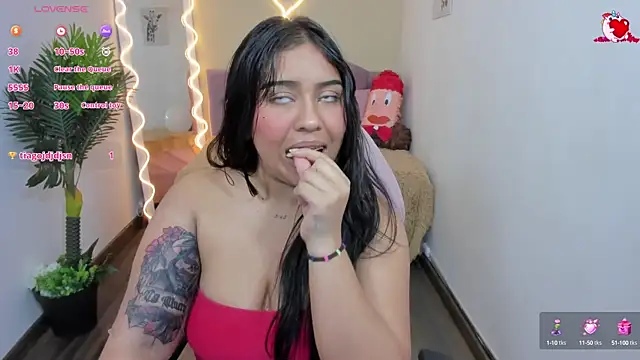 Snapshot of kendra_tay chatting on February 28, 2025, 6:32 am kendra tay online show from February 28, 2025, 6:32 am