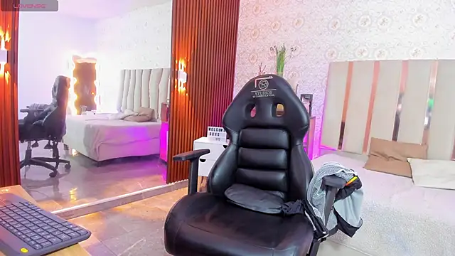 Snapshot of Daphnne_tay chatting on September 22, 2025, 3:23 am Daphnne tay online show from September 22, 2025, 3:23 am