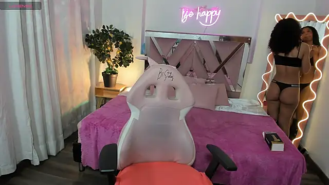 Snapshot of Daphnne_tay chatting on March 14, 2025, 3:15 am Daphnne tay online show from March 14, 2025, 3:15 am