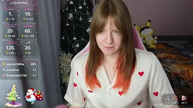 Snapshot of CassieJuice69 chatting on January 5, 2025, 6:56 pm CassieJuice69 online show from January 5, 2025, 6:56 pm