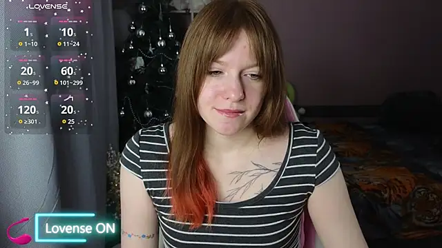 Snapshot of CassieJuice69 chatting on January 18, 2025, 3:59 pm CassieJuice69 online show from January 18, 2025, 3:59 pm