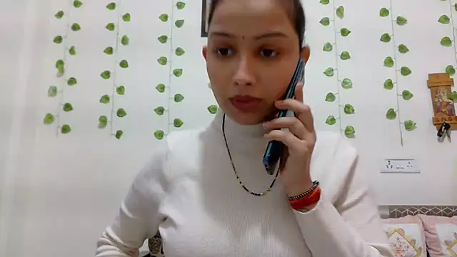 Aleena Rai online show from November 29, 2025, 9:53 am