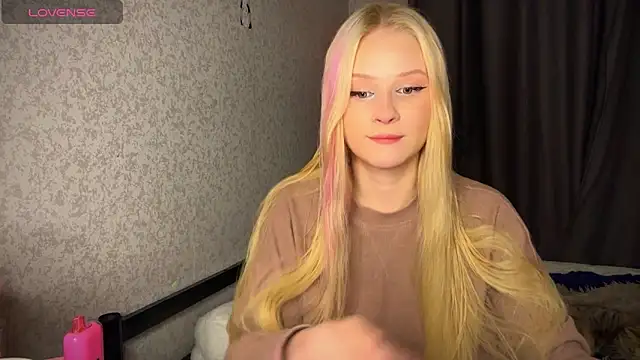 Snapshot of lisa_barbie chatting on December 7, 2024, 11:34 am lisa barbie online show from December 7, 2024, 11:34 am