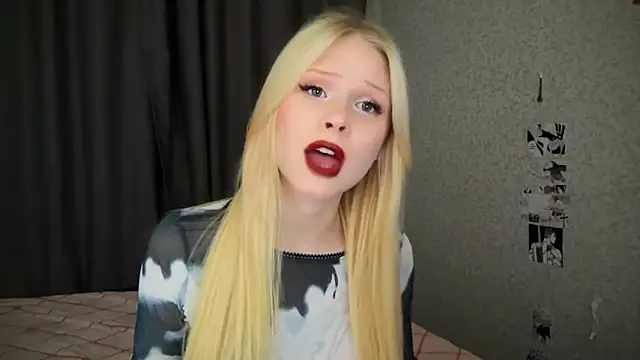 Snapshot of lisa_barbie chatting on January 25, 2025, 2:58 pm lisa barbie online show from January 25, 2025, 2:58 pm