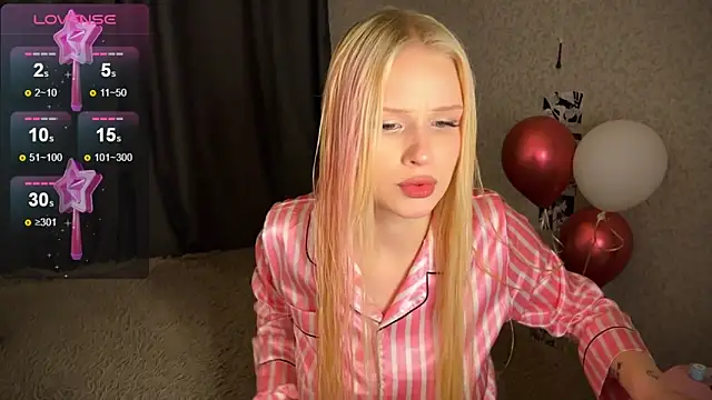 Snapshot of lisa_barbie chatting on December 19, 2024, 4:02 am lisa barbie online show from December 19, 2024, 4:02 am