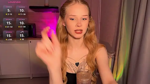 lisa barbie online show from February 23, 2026, 7:36 pm