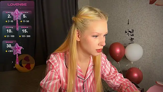 Snapshot of lisa_barbie chatting on December 20, 2024, 3:14 am lisa barbie online show from December 20, 2024, 3:14 am