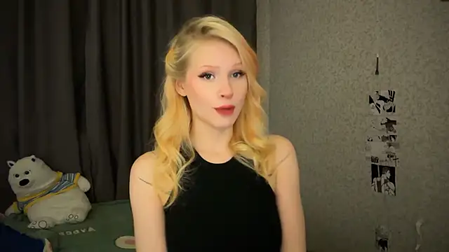 Snapshot of lisa_barbie chatting on January 20, 2025, 2:25 pm lisa barbie online show from January 20, 2025, 2:25 pm
