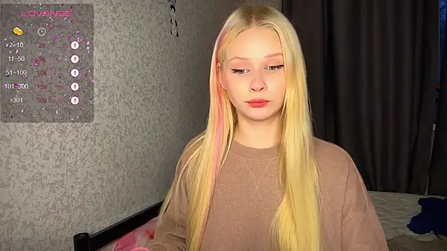 Snapshot of lisa_barbie chatting on December 8, 2024, 11:46 am lisa barbie online show from December 8, 2024, 11:46 am