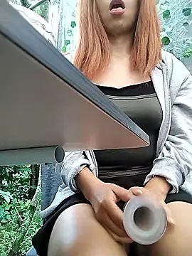 MirandaSingle online show from March 7, 2026, 1:27 pm