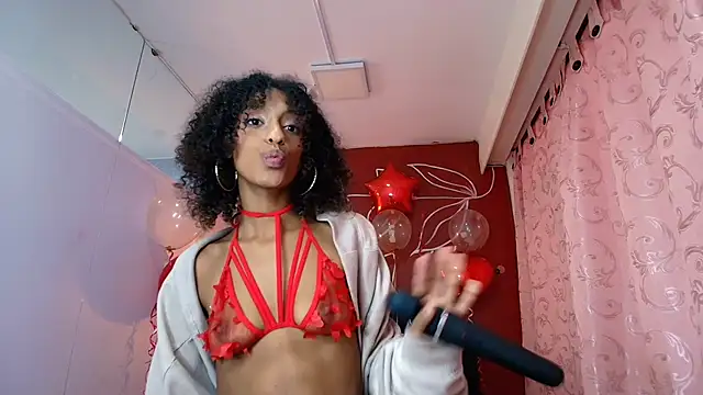 Zia Green online show from February 18, 2025, 3:10 pm