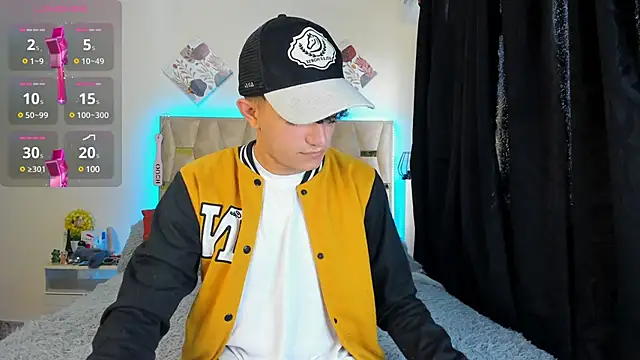 Snapshot of patrick_sanzz chatting on February 25, 2025, 9:04 pm patrick sanzz online show from February 25, 2025, 9:04 pm