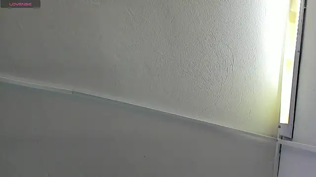 Amy Kiitty  online show from September 27, 2025, 12:44 pm